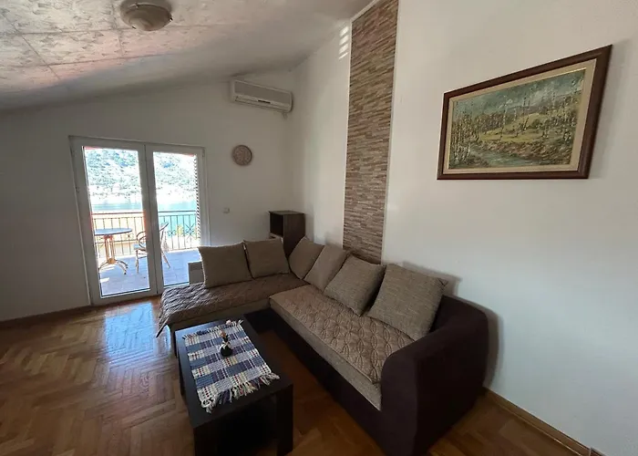 Apartments Lazarevic