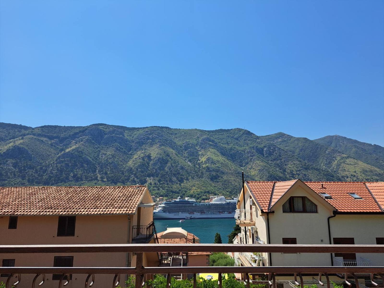 Lazarevic * Kotor