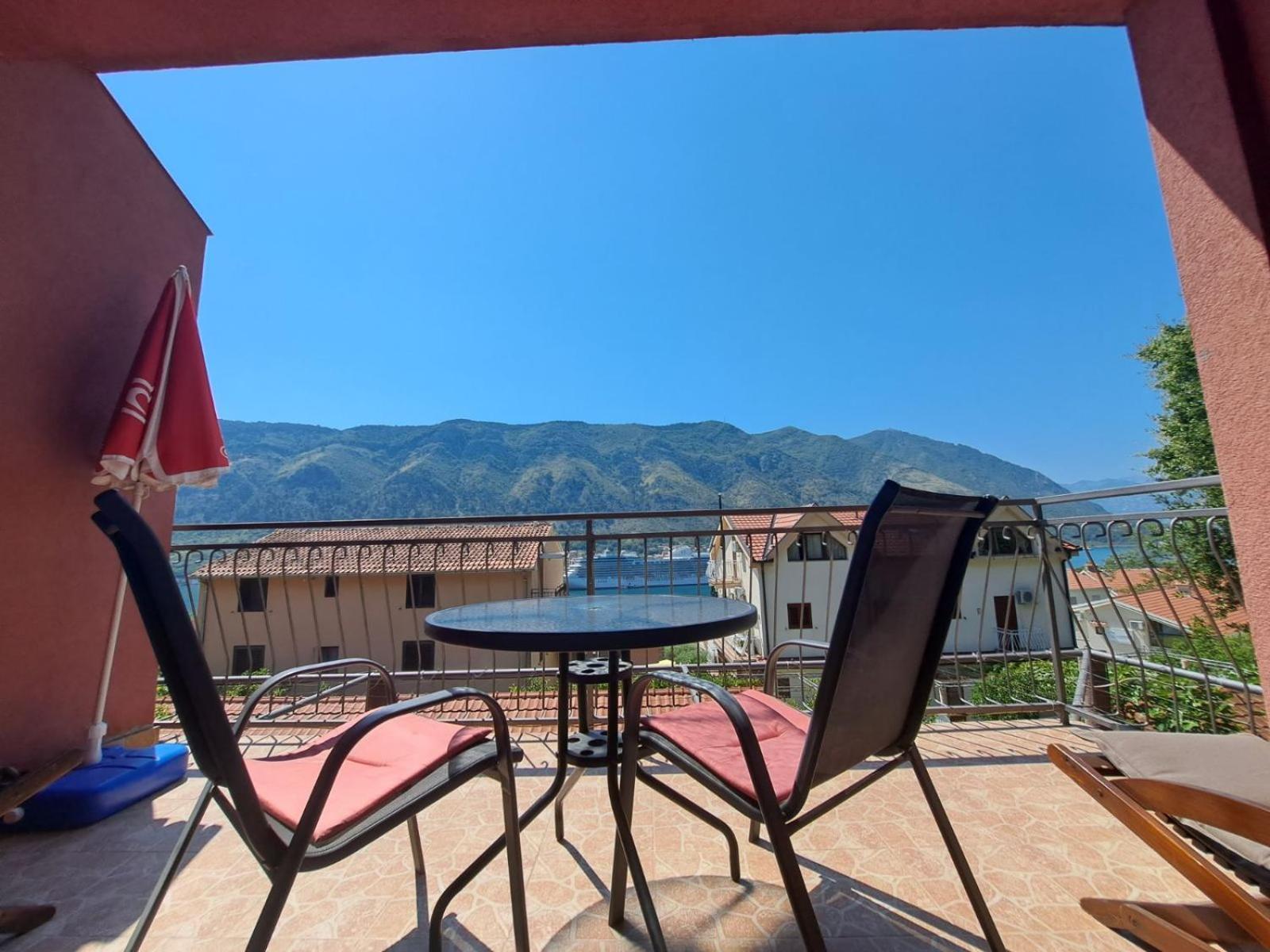 Lazarevic Appartement Kotor
